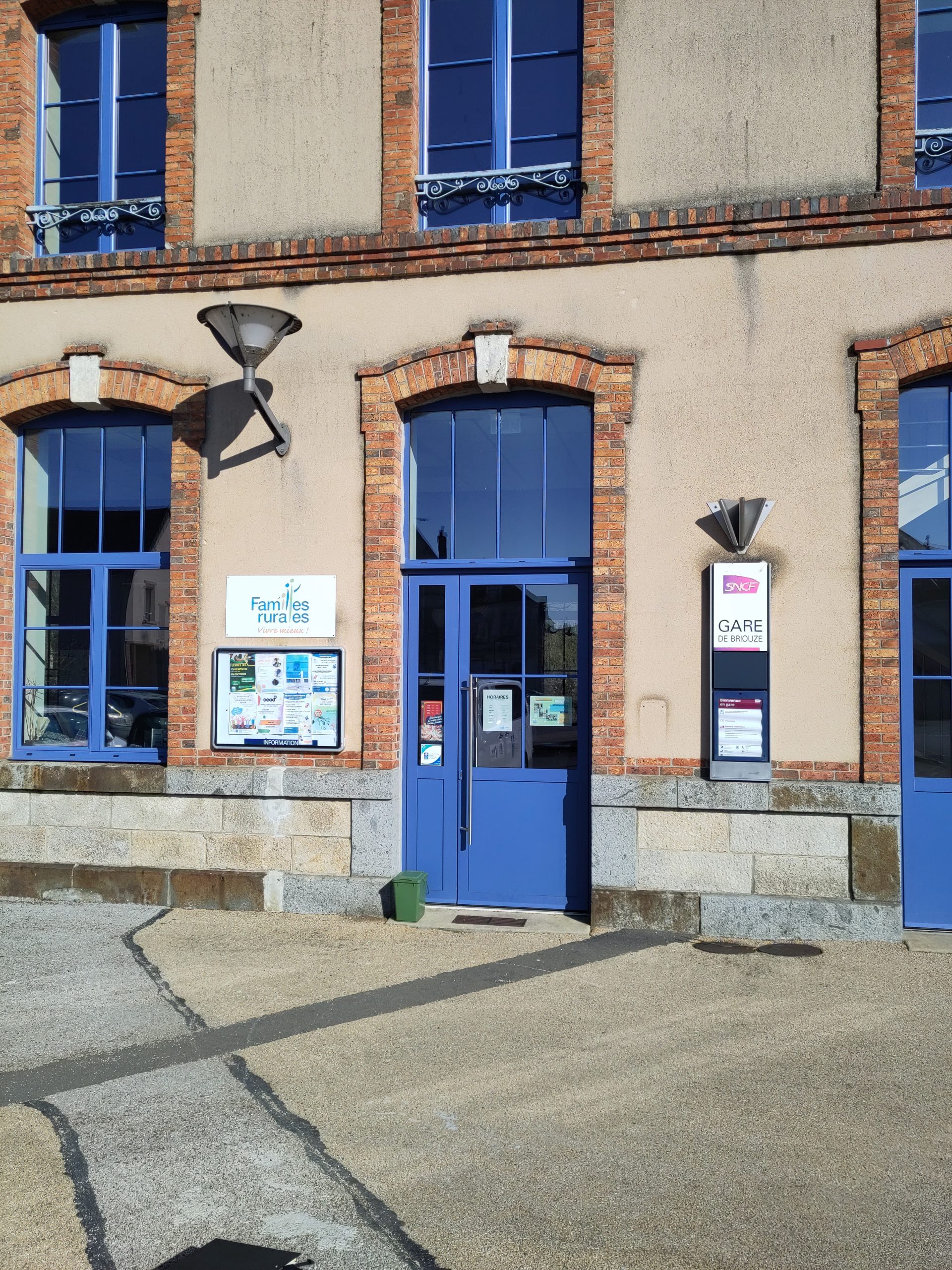 Gare, Mairie et association locale : une co-construction au services des habitants